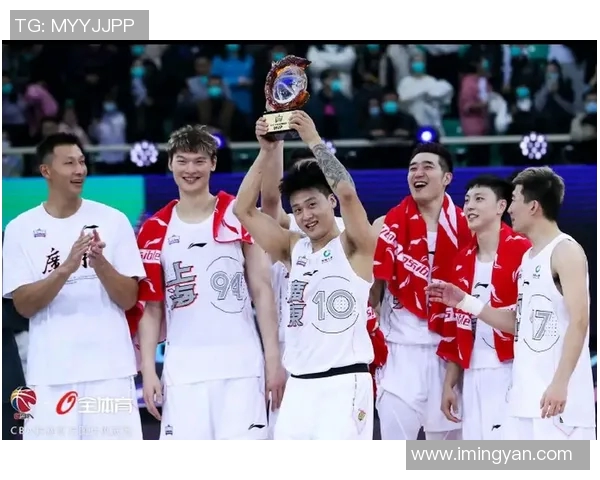 赵睿的篮球之路：从青涩少年到CBA明星的成长历程与心路历程