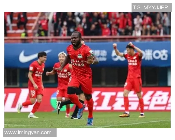 五人组足球比赛直播精彩瞬间回顾与战术分析全程陪伴您不容错过